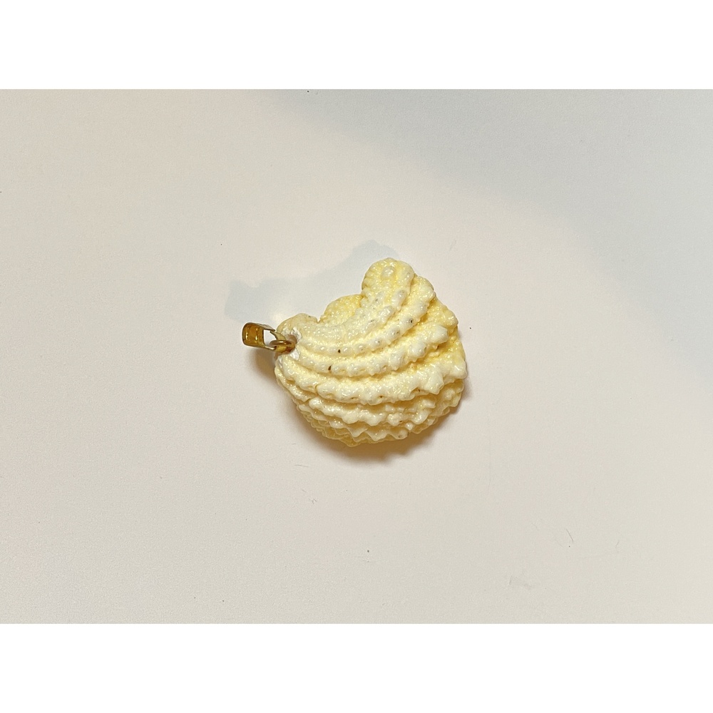 Vintage Cream Real Shell Pendant